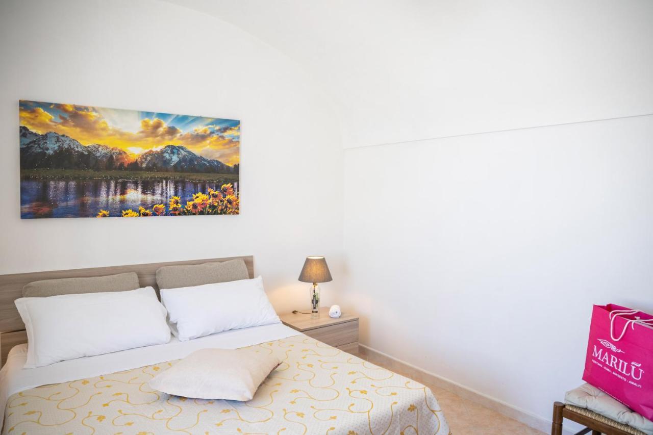 Casa Betty Appartement Positano Buitenkant foto